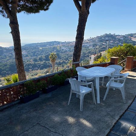 Villa Catalina - Vistamar Sant Cebrià de Vallalta المظهر الخارجي الصورة